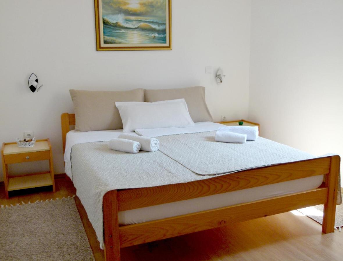 Apartmani Marija Medulin Exterior photo